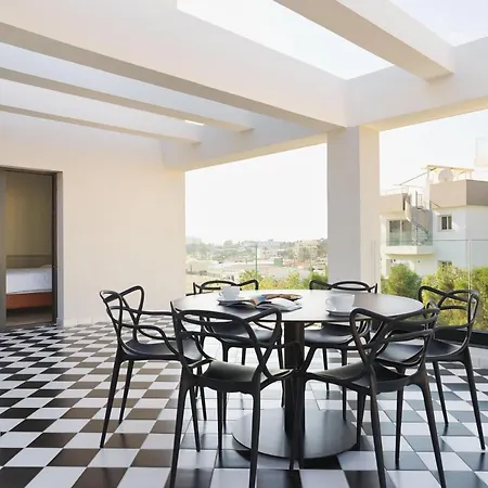 דירה Liv The Adults Only לרנקה