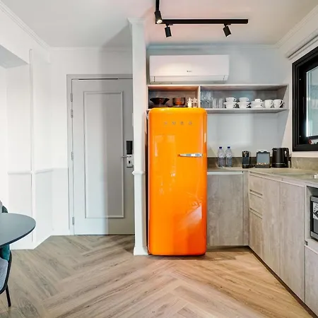 Liv The Adults Only לרנקה