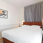 Maestro St Lazar (adults Only) Διαμέρισμα