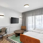 Maestro St Lazar (adults Only) Διαμέρισμα