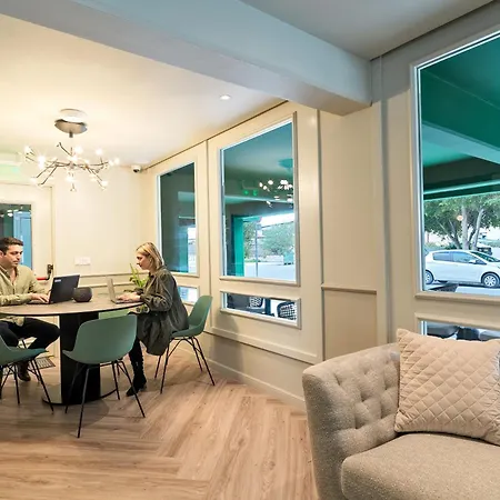 Liv The Adults Only Appartement Larnaca