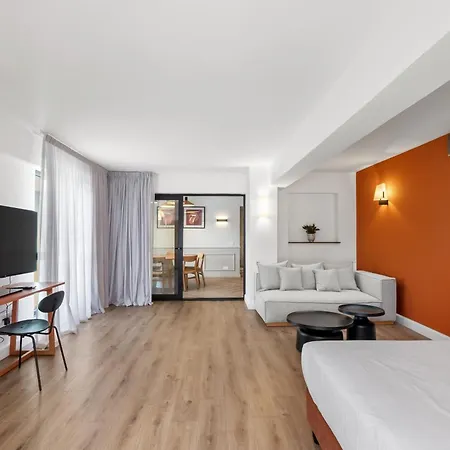 Maestro St Lazar (adults Only) * Λάρνακα