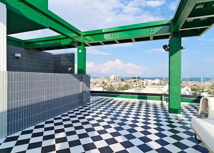 Maestro St Lazar (adults Only)