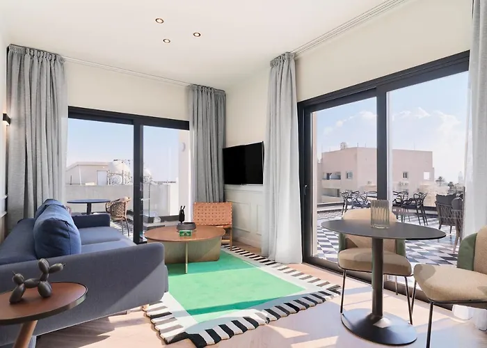 Maestro St Lazar (adults Only)